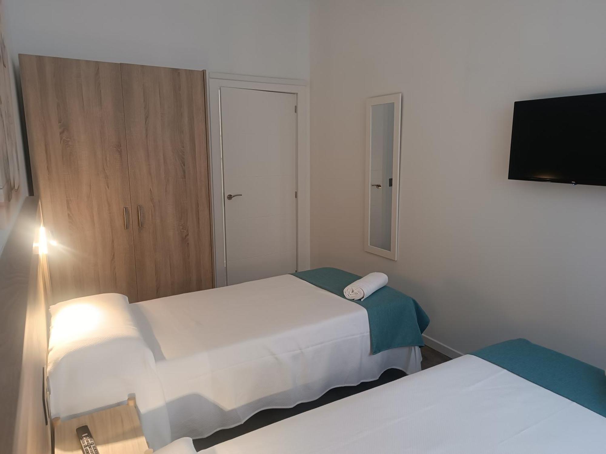 Apartamentosturisticos Avila Puerta Del Alcazar 0-1 Kültér fotó
