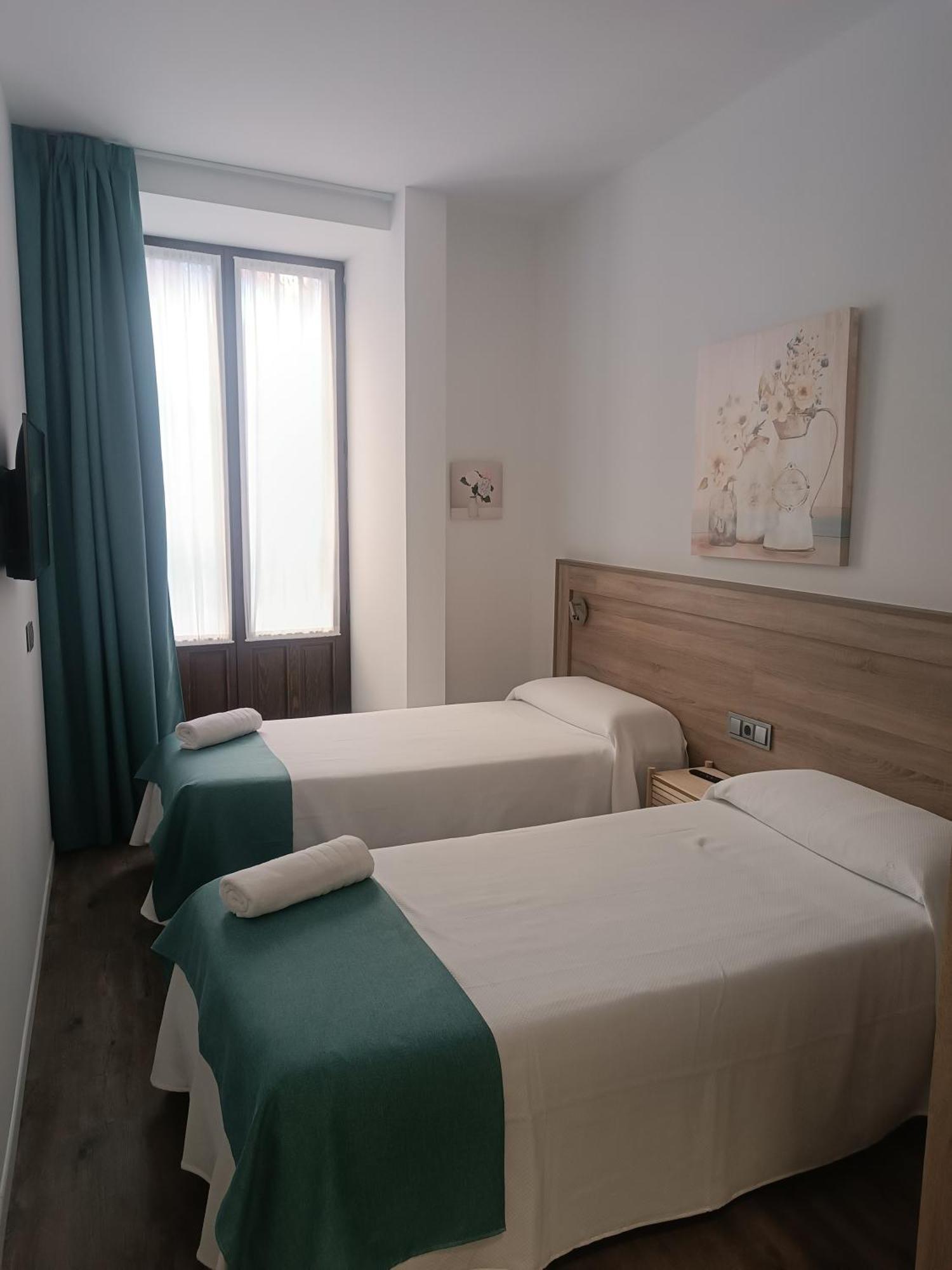 Apartamentosturisticos Avila Puerta Del Alcazar 0-1 Kültér fotó