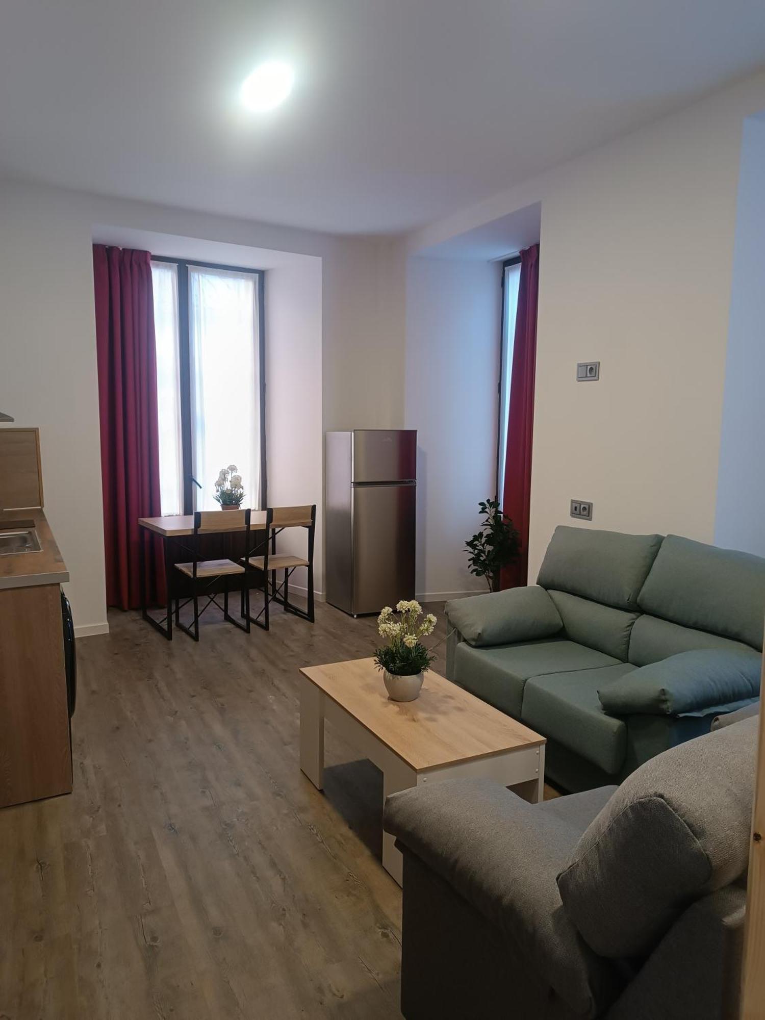 Apartamentosturisticos Avila Puerta Del Alcazar 0-1 Kültér fotó